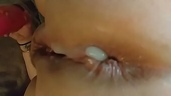 Selbstgemachte Anal-Creampie-Videos einer britischen Amateurin