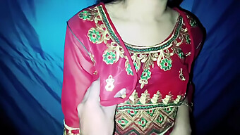 Hot Indian Housewife Enjoys A Passionate Encounter