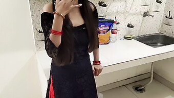 Hindi Audio Xxx: Desi Girlfriend Gets Fucked In Kitchen