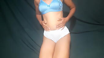 Stunning Sri Lankan Teen In Blue Bra Pleasures Herself