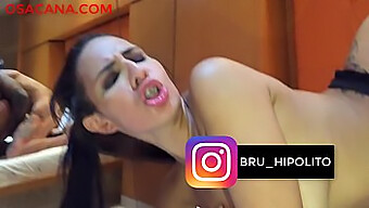 Aksi Hardcore Dengan Pelacur Latina Yang Mengidamkan Zakar Besar!