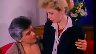 Harry'S Girlfriend Gives A Blowjob And Gets Fucked In A Retro American Video