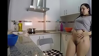 Pamela Sanchez And Jesus Sanchezx Heat Up The Kitchen With Some Oral Pleasure