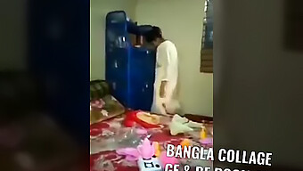 Une Fille De 18 Ans Se Fait Baiser Le Clitoris Dans Une Vidéo De Sexe À L'Université De Bangla