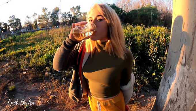 Outdoor adventure: Amateur girl experiments with public piss drinking