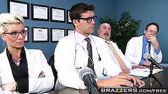 Brazzers - Brandy Aniston และ Ramon's การเลียควยและยิงน้ําเชื่อม