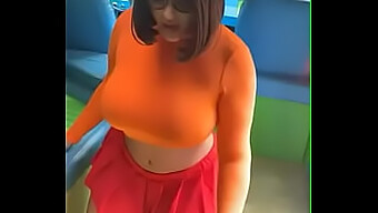 Sexy Cosplaying Velma Gets Kinky In This Steamy Scene